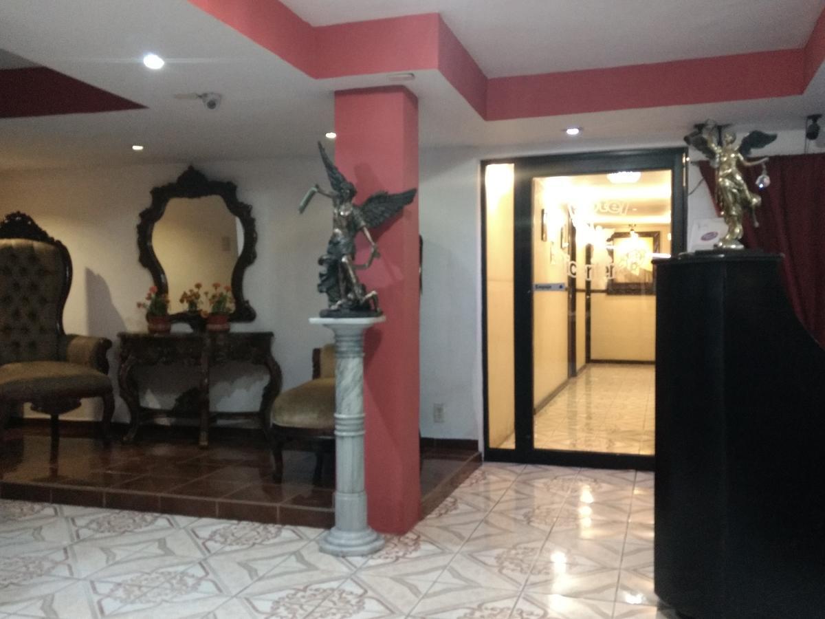 Oyo Hotel Bicentenario 탐피코 외부 사진