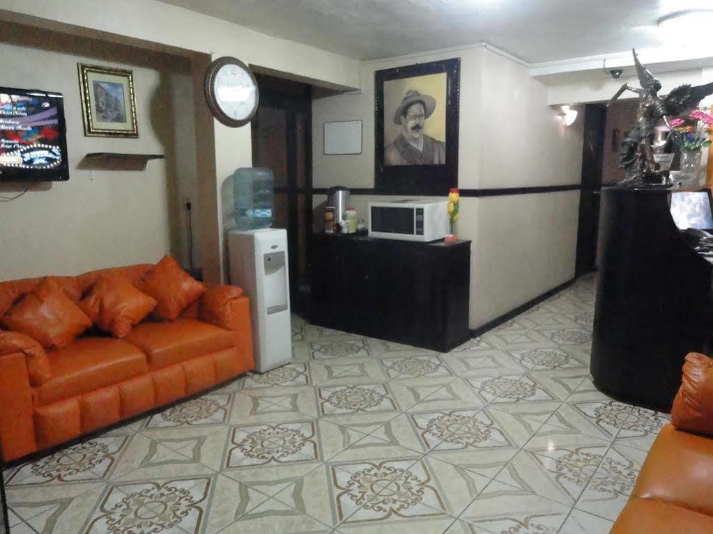 Oyo Hotel Bicentenario 탐피코 외부 사진