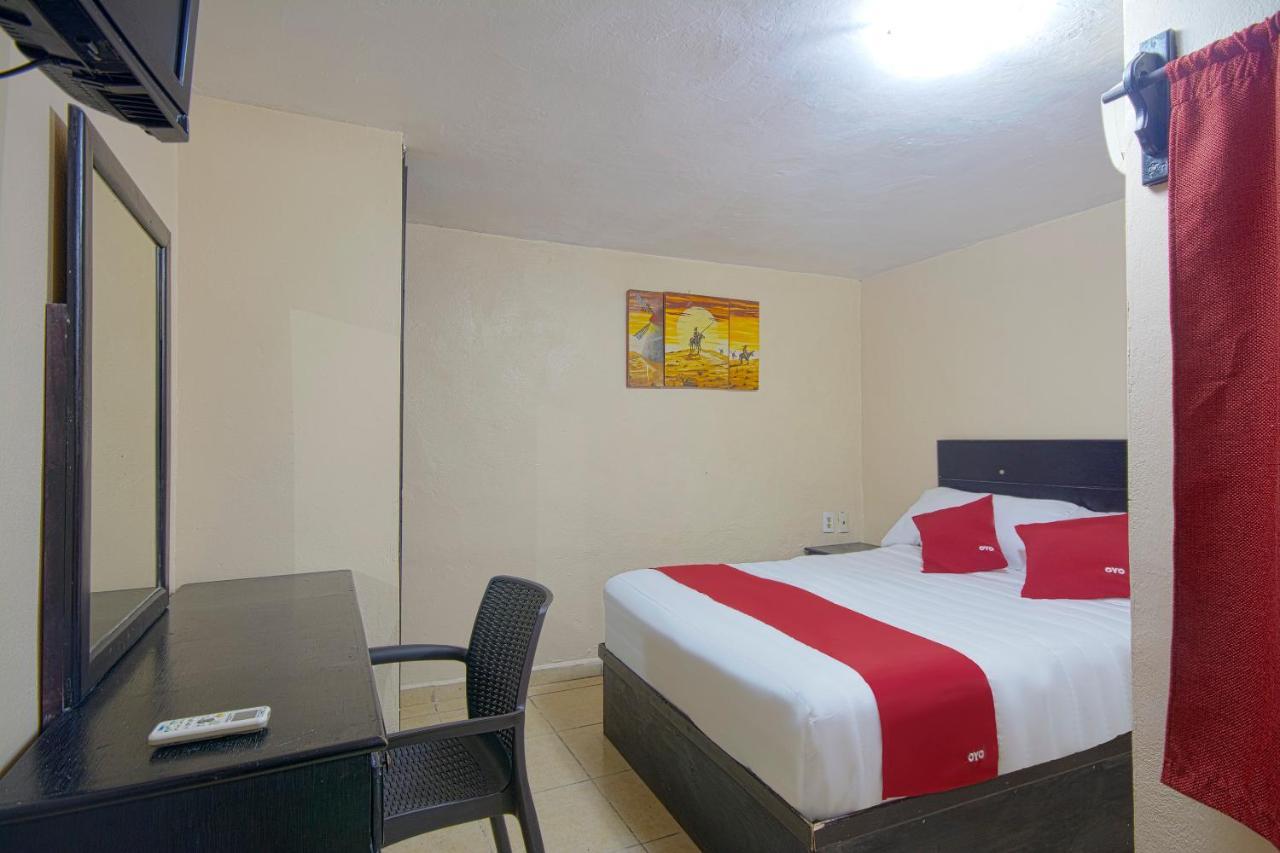 Oyo Hotel Bicentenario 탐피코 외부 사진