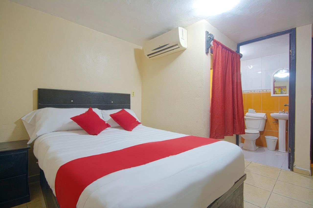 Oyo Hotel Bicentenario 탐피코 외부 사진